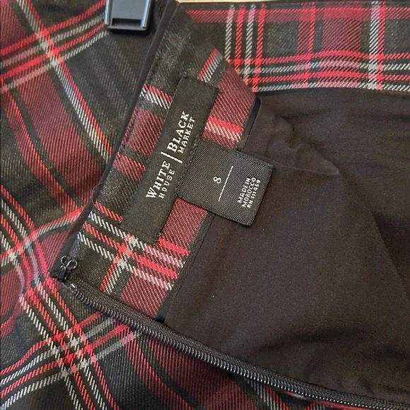 White House Black Market Red and Black Plaid Pencil Skirt size 8 L 20 1/2” - Picture 2 of 4